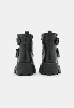 Offres ⌛ Zign LEATHER - Bottines à Plateau - Black 🧨 9 Offres ⌛ Zign LEATHER - Bottines à Plateau - Black 🧨 -Pas Cher Zign Boutique 0fcb02520cf14118a232001b6e9e2aef