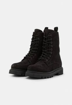 Top 10 🔔 Zign LEATHER - Bottines à Lacets - Black 🔥 8 Top 10 🔔 Zign LEATHER - Bottines à Lacets - Black 🔥 -Pas Cher Zign Boutique 181ea957ea614898ab7381477e110ebc