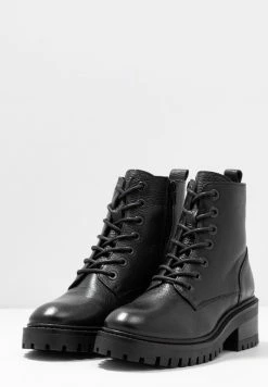 Coupon ⭐ Zign Bottines à Lacets - Black 😍 11 Coupon ⭐ Zign Bottines à Lacets - Black 😍 -Pas Cher Zign Boutique 1976bf5db4d444b4bd2692172f5b29f1