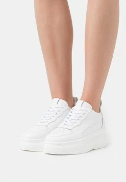 Grosses soldes ❤️ Zign Baskets Basses - White 🧨