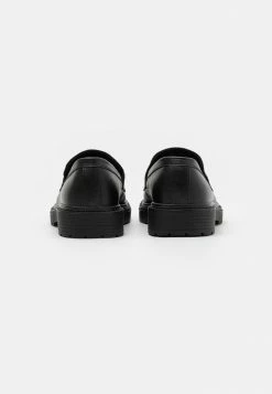 Les meilleures critiques de 🤩 Zign UNISEX - Mocassins - Black 😉 -Pas Cher Zign Boutique 1de0a9ccd9fd422ca9fbb568443e7ca5