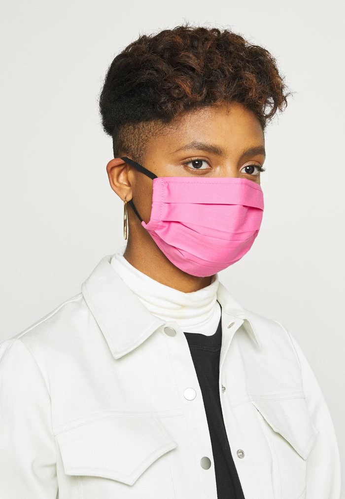 Nouveau 🌟 Zign 3 PACK - Masque En Tissu - Red/pink /white 🛒 2 Nouveau 🌟 Zign 3 PACK - Masque En Tissu - Red/pink /white 🛒 – Image 2