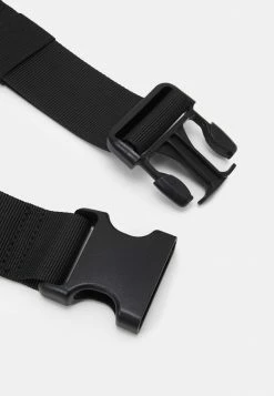 Meilleur prix 👍 Zign UNISEX - Sac Banane - Black 😍 7 Meilleur prix 👍 Zign UNISEX - Sac Banane - Black 😍 -Pas Cher Zign Boutique 26d8ec39053e4d409f0a33f3207ab760