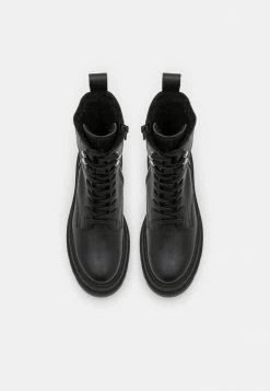 Meilleure vente ⭐ Zign LEATHER WINTER BOOTIES - Bottines à Plateau - Black 🧨 11 Meilleure vente ⭐ Zign LEATHER WINTER BOOTIES - Bottines à Plateau - Black 🧨 -Pas Cher Zign Boutique 4130a563746e4571b889f478c8681fd0