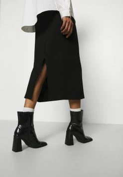 Grosses soldes 🔥 Zign Jupe Crayon - Black ✨ 10 Grosses soldes 🔥 Zign Jupe Crayon - Black ✨ -Pas Cher Zign Boutique 4e0dd425e3584420997c8c425c6de9da