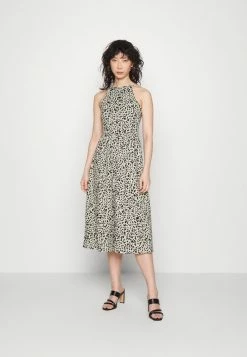 Les meilleures critiques de 🔥 REDEZIGN - Robe Longue - Light Green/black 🤩