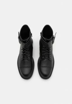 Offres ✔️ Zign UNISEX - Bottines à Lacets - Black 🛒 -Pas Cher Zign Boutique 5dab56cbe2424ff09dfbd5e6548c45ae