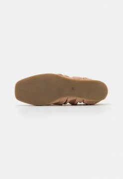 Offres 😉 Zign Chaussons - Beige 😀 -Pas Cher Zign Boutique 5de1ac7ebcbe414b8bc58e9680e510b2