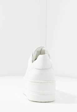 Vente flash 🤩 Zign Baskets Basses - White 💯 -Pas Cher Zign Boutique 5eab68cc4706492b9d53dce5a7f6613e