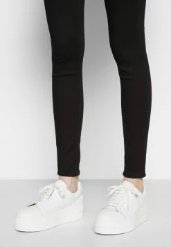 Vente flash 🤩 Zign Baskets Basses - White 💯 -Pas Cher Zign Boutique 6159ec16f8914c92a6d77bd12c9d03c8