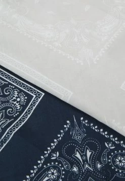 Le moins cher 🧨 Zign BANDANA UNISEX 2 PACK - Foulard - Dark Blue/grey ❤️ 5 Le moins cher 🧨 Zign BANDANA UNISEX 2 PACK - Foulard - Dark Blue/grey ❤️ -Pas Cher Zign Boutique 6f158fc09f114dba9f110ca34593de56