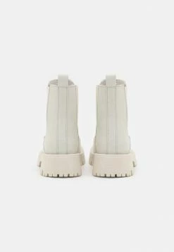 Meilleur prix ⌛ Zign LEATHER - Bottines - Off-white 👍 9 Meilleur prix ⌛ Zign LEATHER - Bottines - Off-white 👍 -Pas Cher Zign Boutique 77960dca2fba4f76881bfbb89865da25