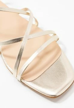 Grosses soldes ✔️ Zign LEATHER - 🩴 Sandales - Gold 🎁 16 Grosses soldes ✔️ Zign LEATHER - 🩴 Sandales - Gold 🎁 -Pas Cher Zign Boutique 895f62a5c4034ab2b1a78e0348025f67