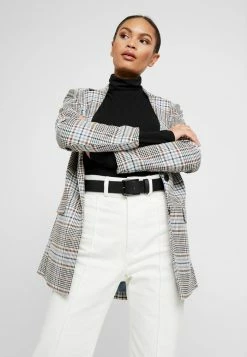 Le moins cher 😍 Zign UNISEX LEATHER - Ceinture - Black 🧨 9 Le moins cher 😍 Zign UNISEX LEATHER - Ceinture - Black 🧨 -Pas Cher Zign Boutique 8983d718bf864c0fa783cda9869c1622