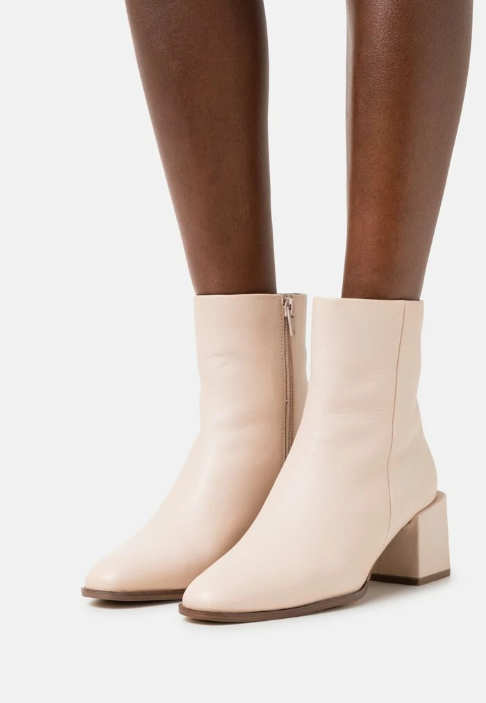 Remise ⌛ Zign Bottines - Off White 🥰 1 Remise ⌛ Zign Bottines - Off White 🥰