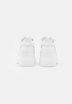 Grosses soldes ❤️ Zign Baskets Basses - White 🧨 -Pas Cher Zign Boutique a4471a60e64744f5acfc28a9af17cd34