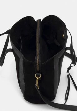 Remise 🔥 Zign LEATHER - Sac à Main - Black 🛒 -Pas Cher Zign Boutique a6b3cdd6a3d14dc0acd8c9a7e210fecb