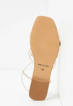 Grosses soldes ✔️ Zign LEATHER - 🩴 Sandales - Gold 🎁 17 Grosses soldes ✔️ Zign LEATHER - 🩴 Sandales - Gold 🎁 -Pas Cher Zign Boutique b90ae7b4066d443695738f1ede212161