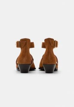 Les meilleures critiques de 😍 Zign Escarpins - Cognac 🥰 -Pas Cher Zign Boutique d0ca8bc499d64354accb4ef250c83cb0