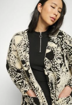 De gros 😍 Zign T-shirt à Manches Longues - Black 🔔 9 De gros 😍 Zign T-shirt à Manches Longues - Black 🔔 -Pas Cher Zign Boutique e2c3fb0968e34be3810e70e35b8c1b3b