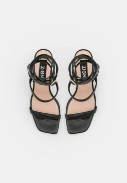 Les meilleures critiques de 👍 Zign LEATHER - 🩴 Sandales à Talons Hauts - Black 😍 -Pas Cher Zign Boutique ef2c289e051c4b4b86771e745cebe2f6