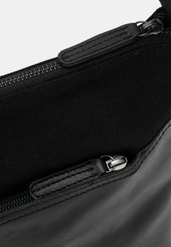 Meilleur prix 🔔 Zign LEATHER UNISEX - Sac Bandoulière - Black ⭐ -Pas Cher Zign Boutique f0e2d277fdb049338fc8df332e4f73fb