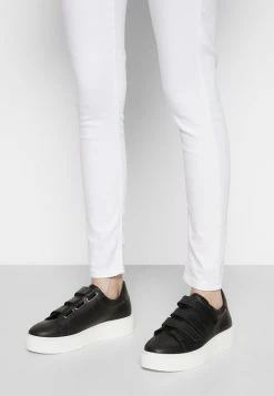 Meilleure affaire 😍 Zign LEATHER - Baskets Basses - Black 🎁 11 Meilleure affaire 😍 Zign LEATHER - Baskets Basses - Black 🎁 -Pas Cher Zign Boutique fac9e50df67f438a9909637cff771804