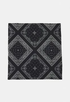 Le moins cher ⌛ Zign BANDANA UNISEX 2 PACK - Foulard - Red/black 👏 -Pas Cher Zign Boutique fe2fd1f7d469463c9ed01deb7d90f434